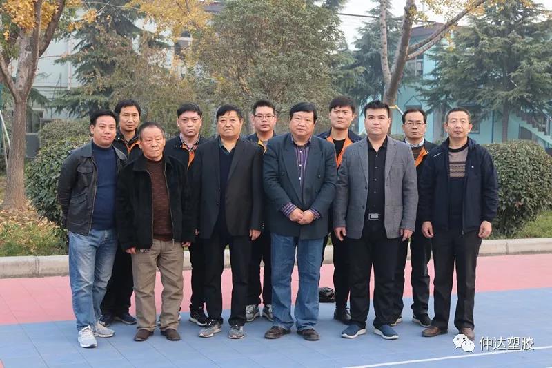 熱烈歡迎河南省塑料協(xié)會段同生會長一行蒞臨仲達塑膠考察指導工作！